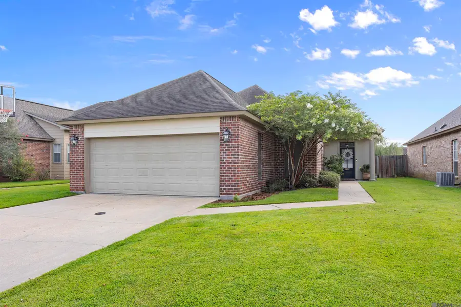 8967 Lake Mist Ave, Baton Rouge, LA 70810 - #2