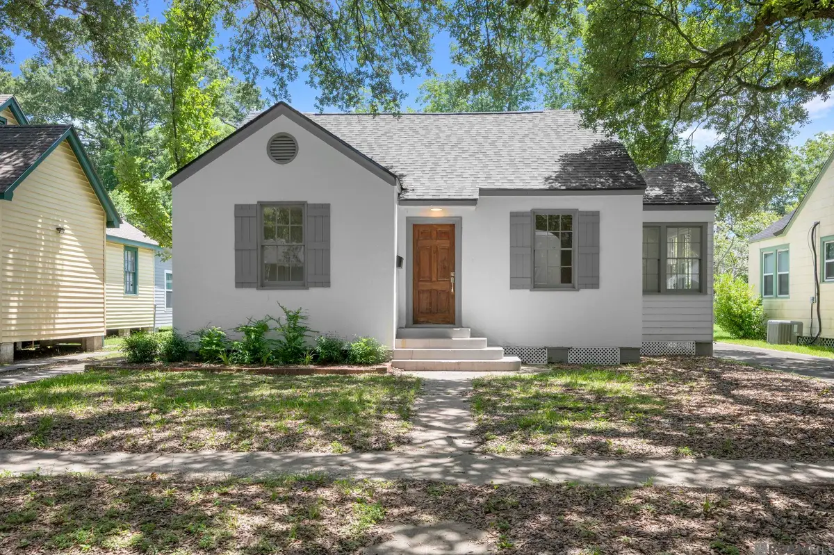 135 Belleview Dr, Baton Rouge, LA 70806 - #1