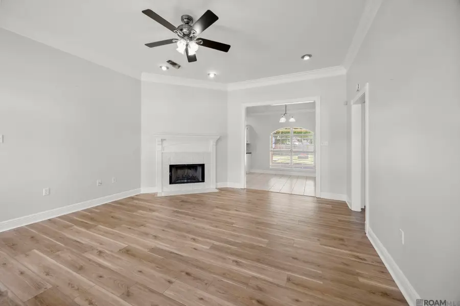 10288 Carter Hills Ave, Denham Springs, LA 70726 - #3