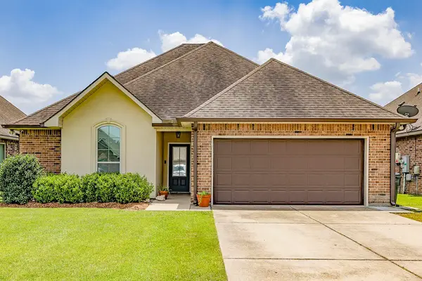418 Cypress Garden Dr, Houma, LA 70364