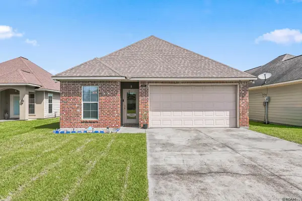 5657 Magnolia De Christophe Dr, St Gabriel, LA 70721