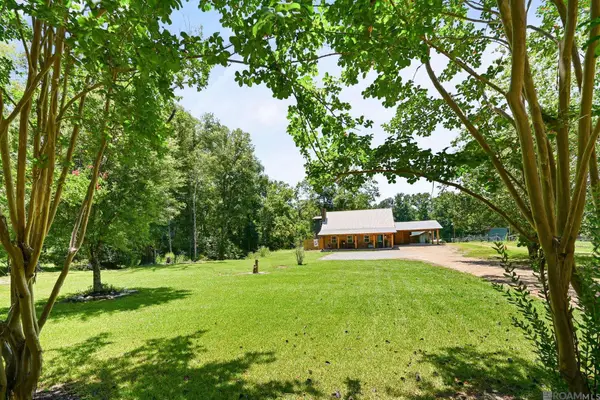 6407 Pohlman Rd, St Francisville, LA 70775