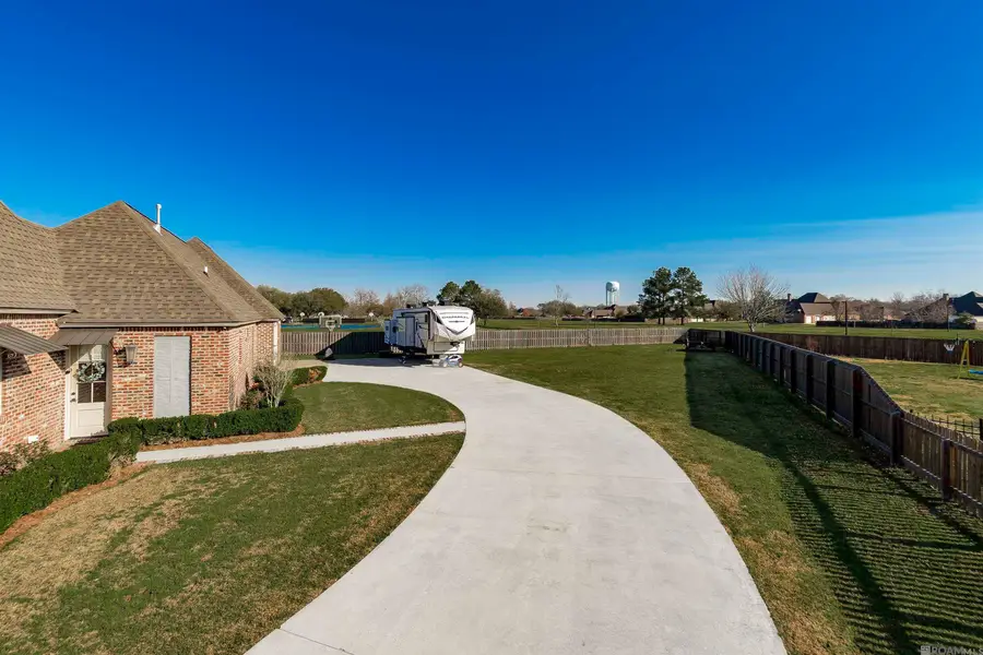301 Benjamin St, New Roads, LA 70760 - #2