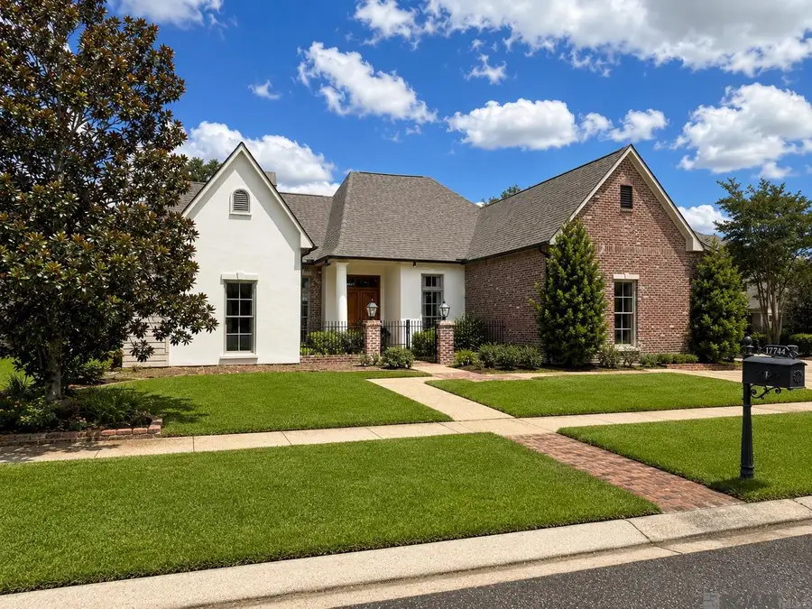 17744 Pecan Shadows Dr, Saint George, LA 70810 - #3