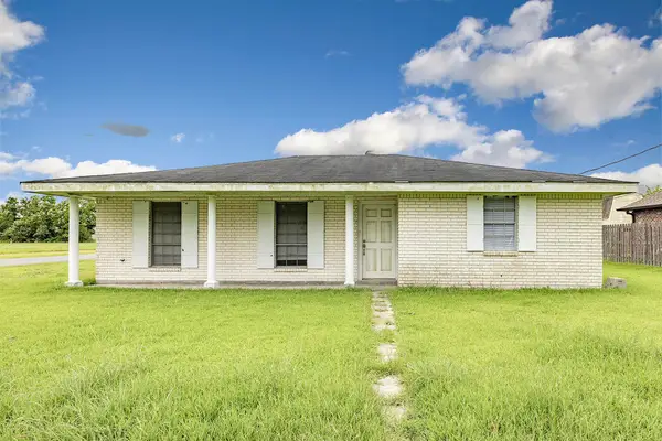 101 Greenlawn Place, Thibodaux, LA 70301