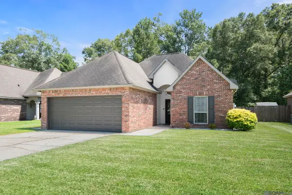 10154 Angela Dr, Denham Springs, LA 70706