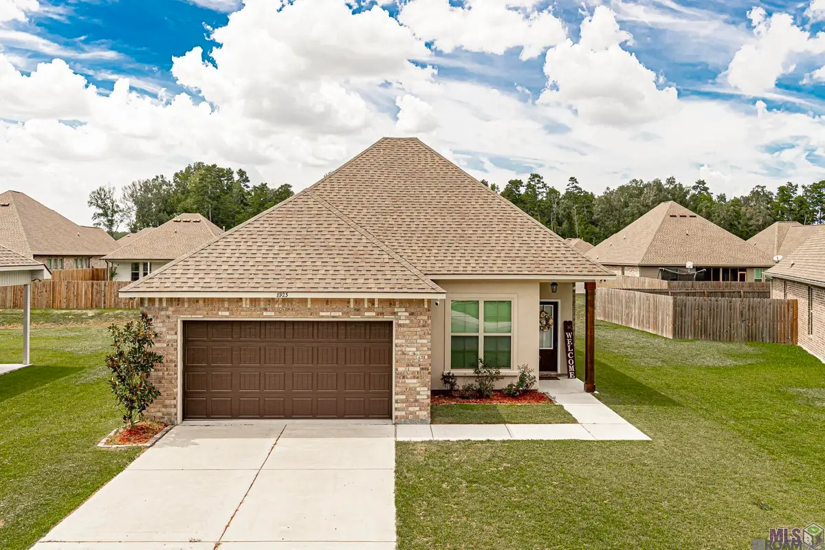 8923 Perry Park Dr, Denham Springs, LA 70726 - #1