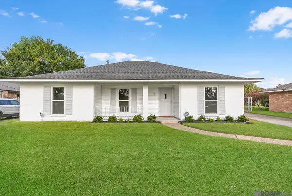 2242 Bernwood Dr, Baton Rouge, LA 70816