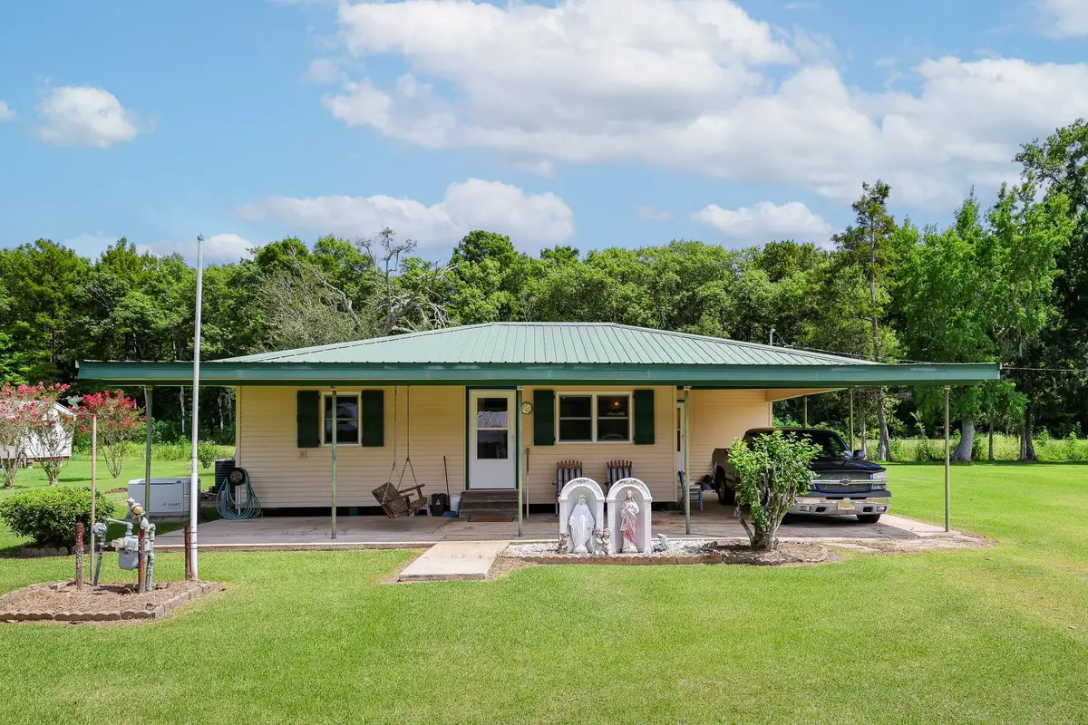 3015 Choctaw Rd, Thibodaux, LA 70301 - #1