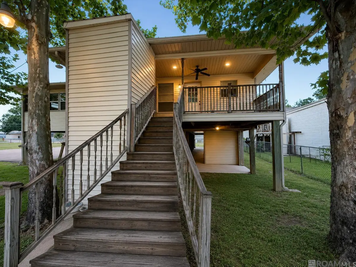 22304 Swan St, Maurepas, LA 70449 - #1
