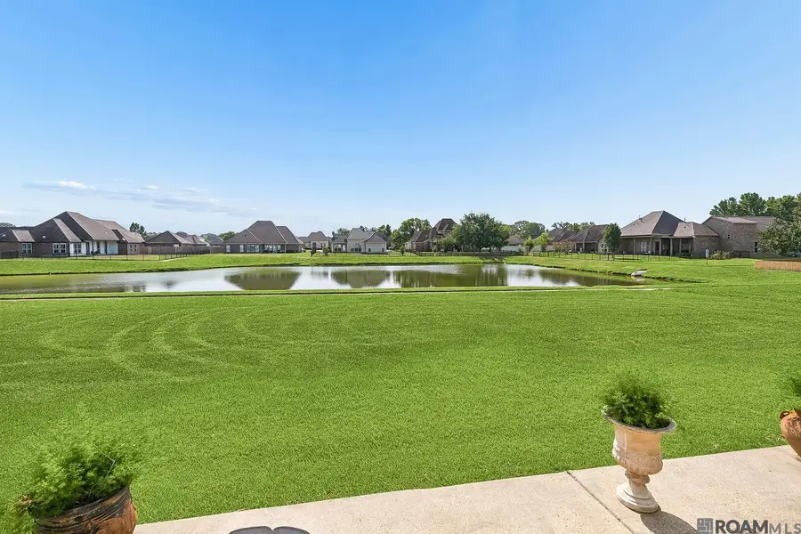 6982 Lakecrest Dr, Zachary, LA 70791 - #2