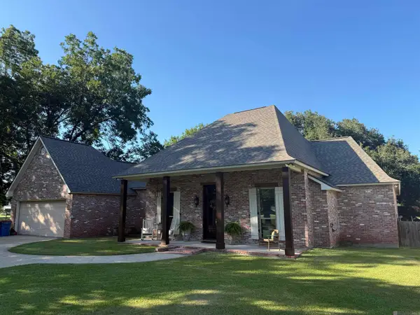 26105 Tenant Rd, Plaquemine, LA 70764
