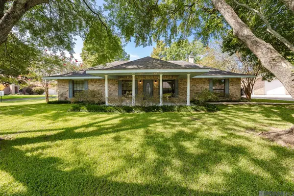 520 Marionneaux St, Brusly, LA 70719