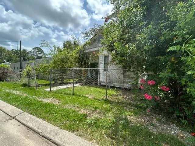 930 Cherry St, Morgan City, LA 70380 - #3