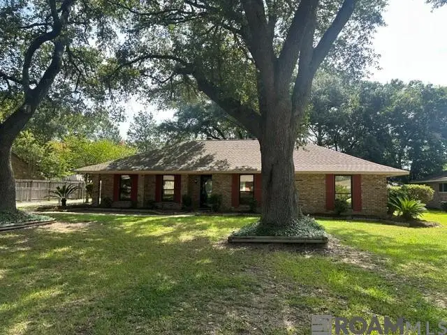 10938 Fieldcrest Dr, Baton Rouge, LA 70811 - #1