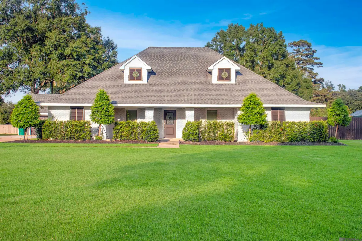 25590 Plantation Ave, Denham Springs, LA 70726 - #1