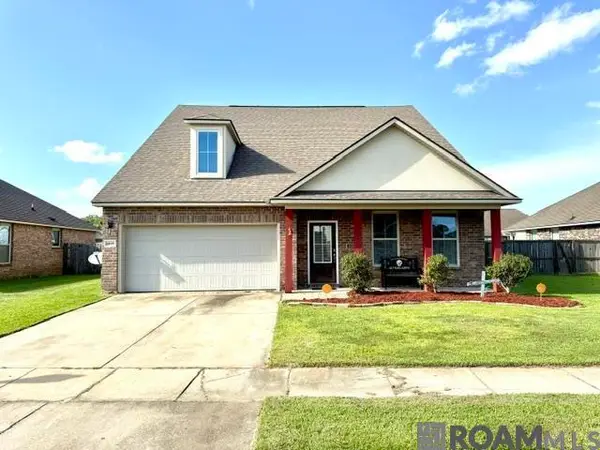 8895 Cherry Laurel Ave, Zachary, LA 70791