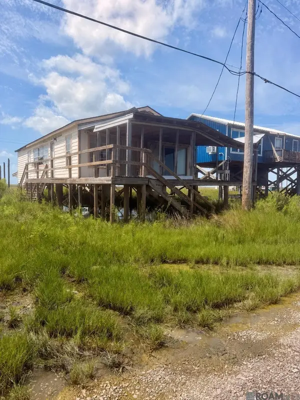 8010 Redfish St, Chauvin, LA 70344