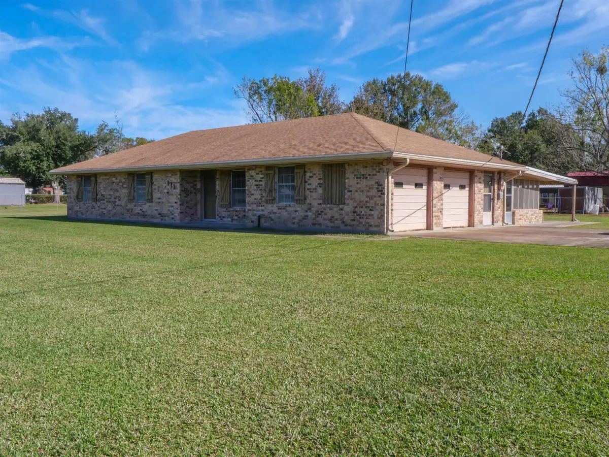 111 Swamp Dr, Bourg, LA 70343 - #1