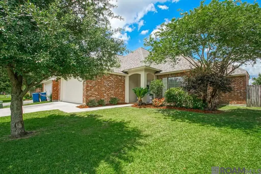 40326 Creekway Cove Ct, Gonzales, LA 70737 - #2