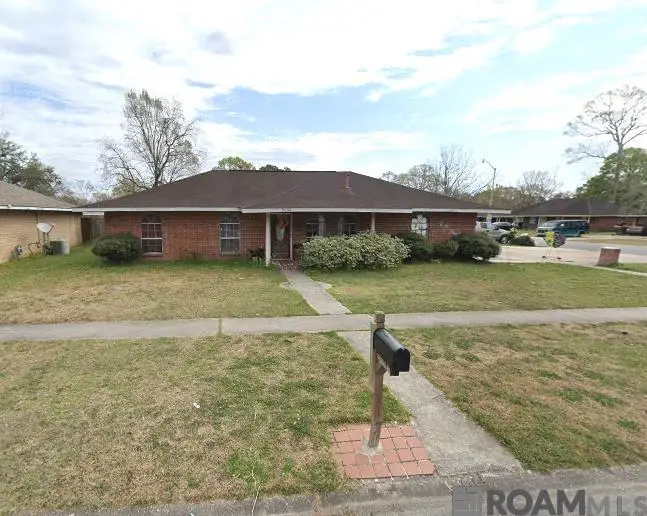 2002 Oak Grove Dr, Baton Rouge, LA 70815 - #1