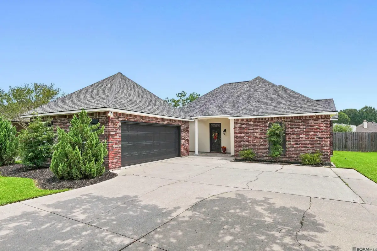 17080 Rennes Rd, Prairieville, LA 70769 - #1