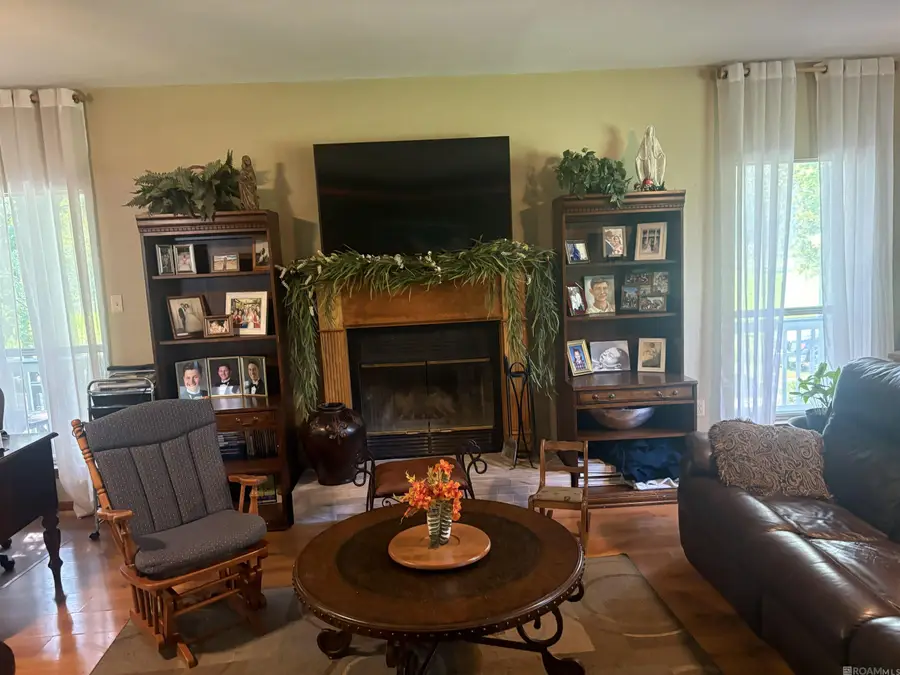 18911 Tall Oaks Ct, Baton Rouge, LA 70817 - #2