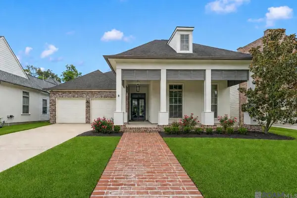 1954 Sugar Cane Ln, Baton Rouge, LA 70810