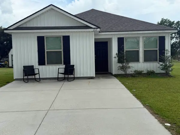 157 Benjamin Dr, Thibodaux, LA 70301