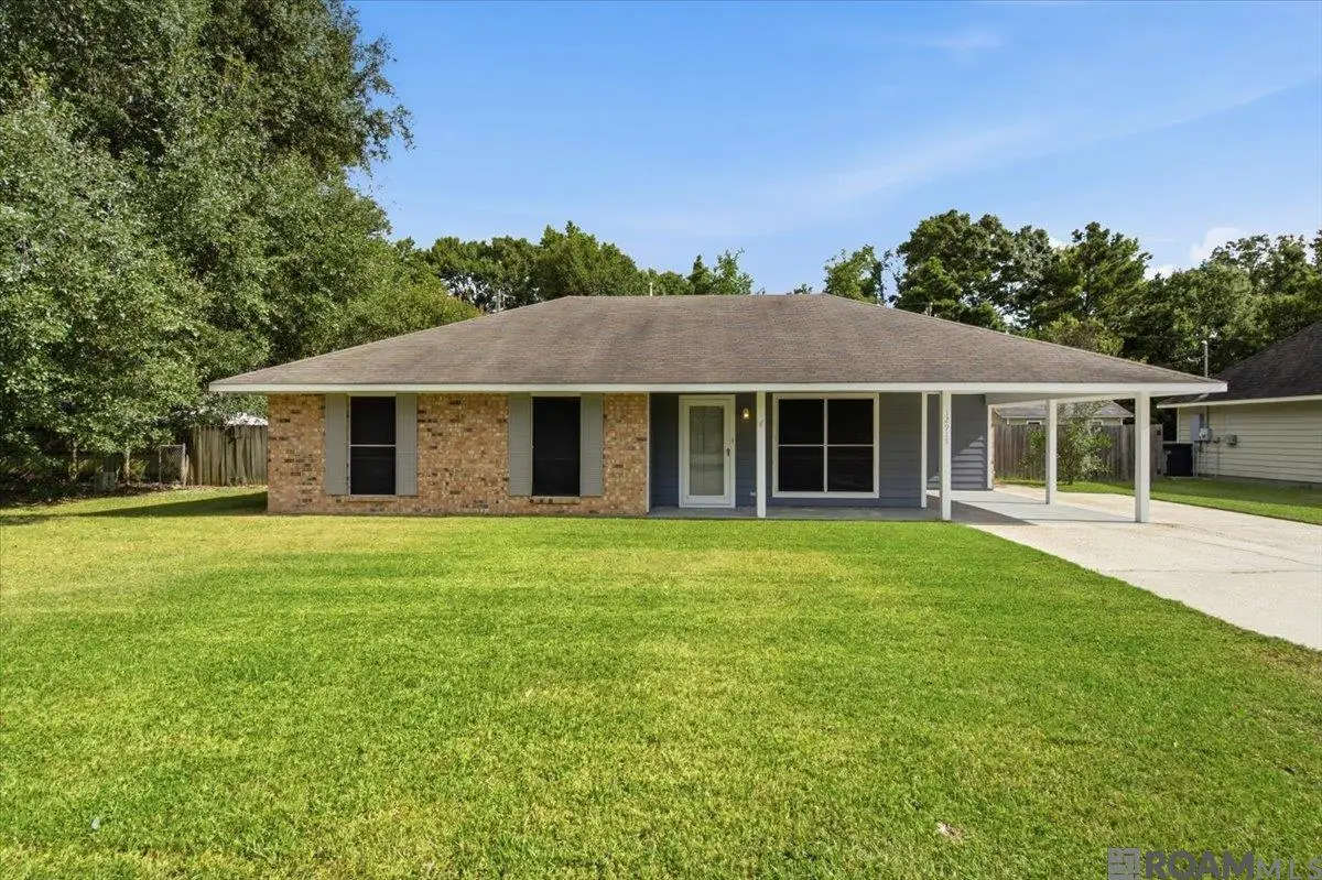 12915 N Oak Tree Dr, Baton Rouge, LA 70818 - #1