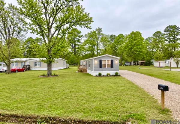 15323 E Beaver Dr, Pride, LA 70770