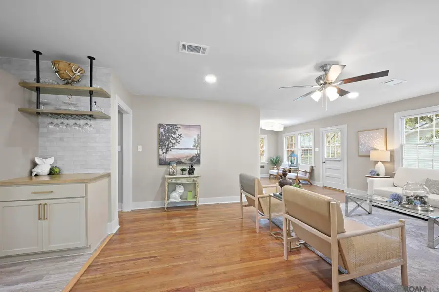 530 6 Th Street, Port Allen, LA 70767 - #2