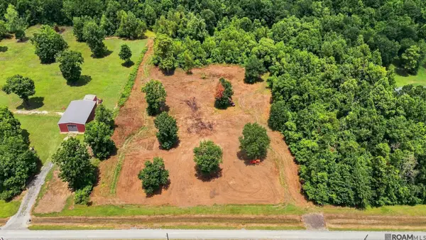9805 Swanson Lane, Port Allen, LA 70767