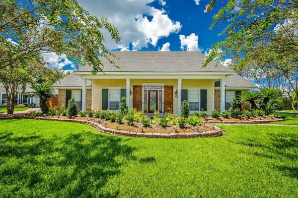 421 Cedar Tree Drive, Thibodaux, LA 70301