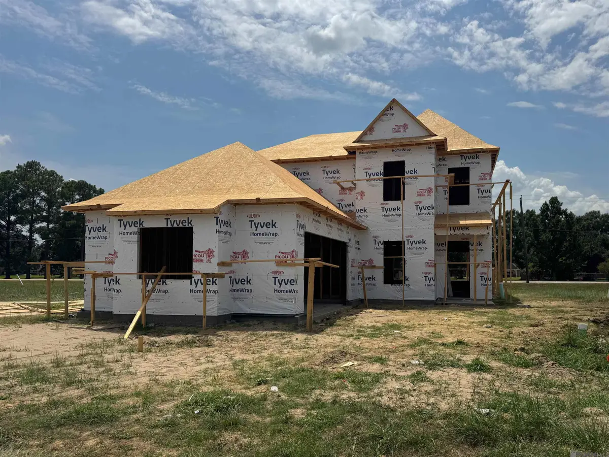 5106 Stonewater Dr, Gonzales, LA 70737 - #1