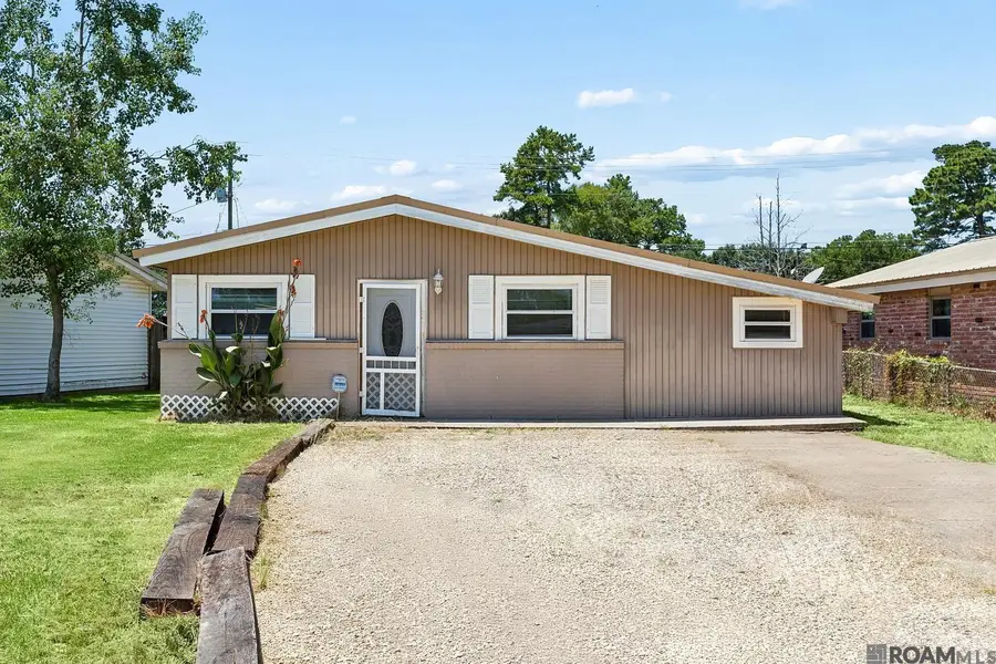 30627 Shannon Dr, Denham Springs, LA 70726 - #2