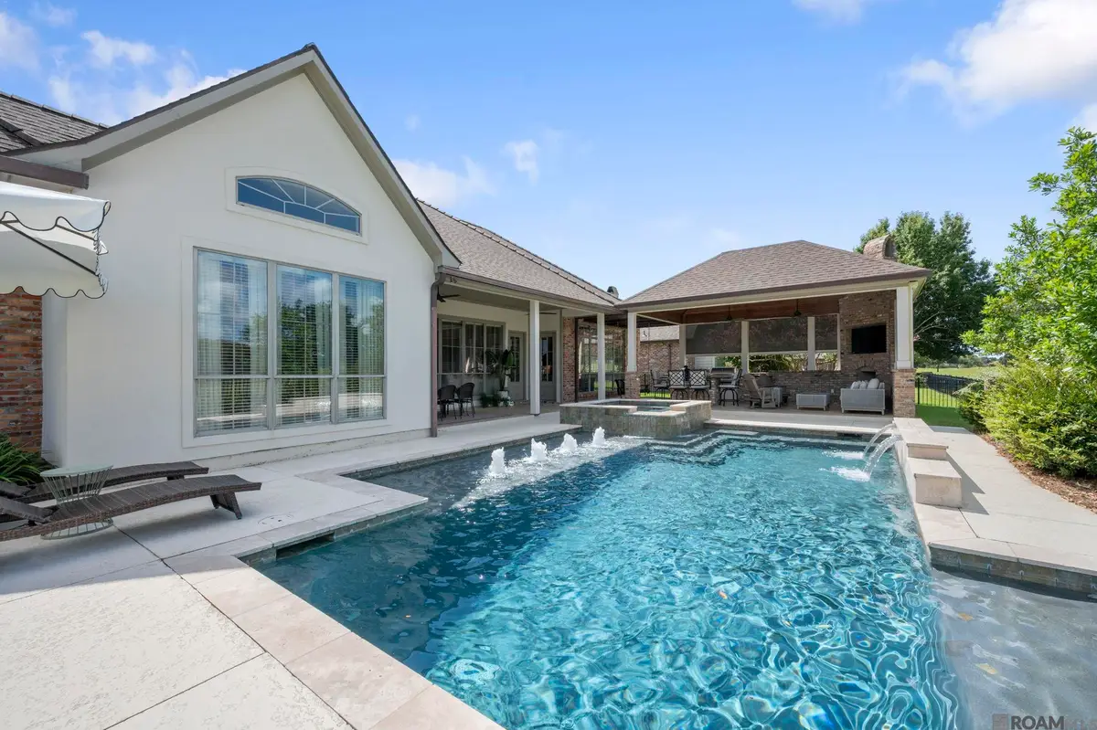 40212 Swan Cir, Gonzales, LA 70737 - #1