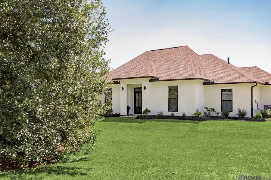 38327 Cornerview Rd, Gonzales, LA 70737 - #2