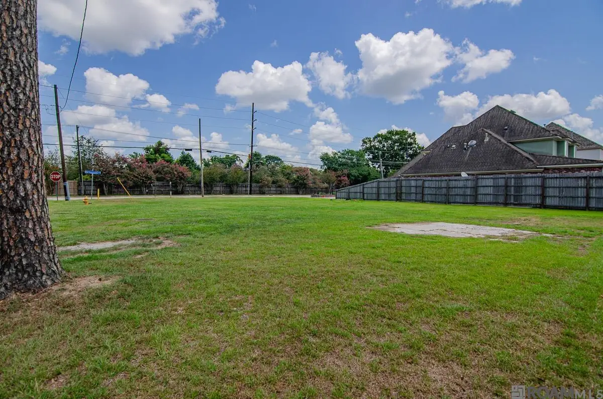 8720 Old Hammond Hwy, Baton Rouge, LA 70809 - #1