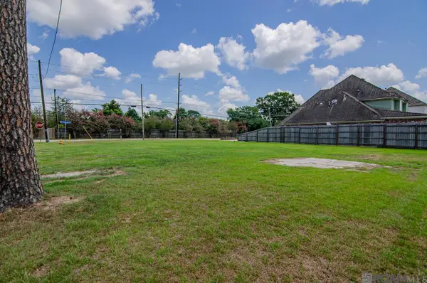 8720 Old Hammond Hwy, Baton Rouge, LA 70809