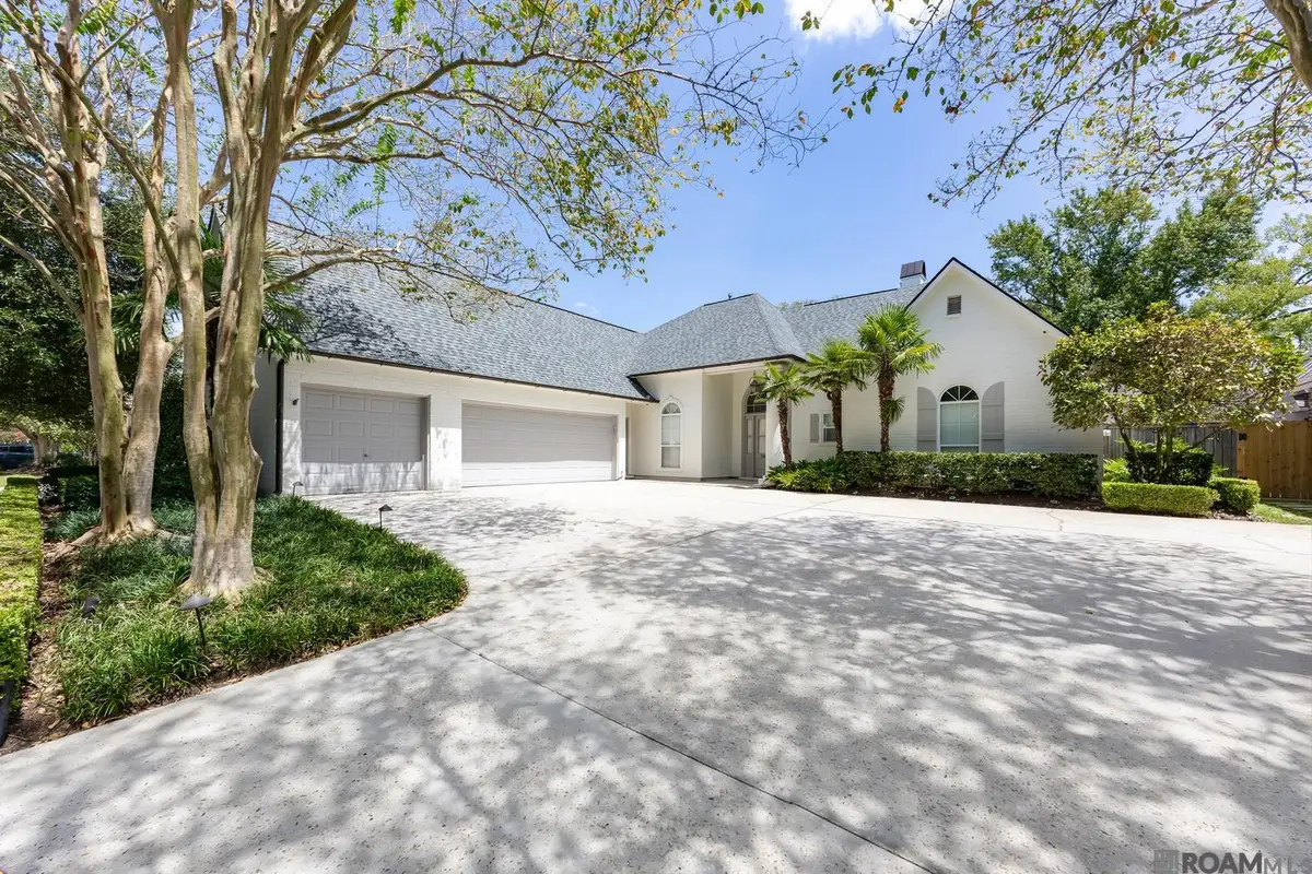18041 Jefferson Ridge Dr, Baton Rouge, LA 70817 - #1