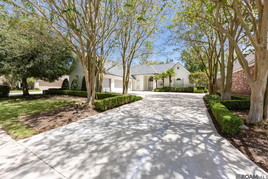 18041 Jefferson Ridge Dr, Baton Rouge, LA 70817 - #2