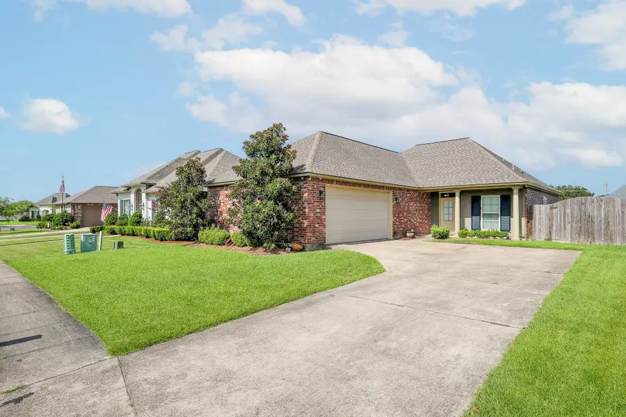 122 Dicharry Ct, Thibodaux, LA 70301 - #2