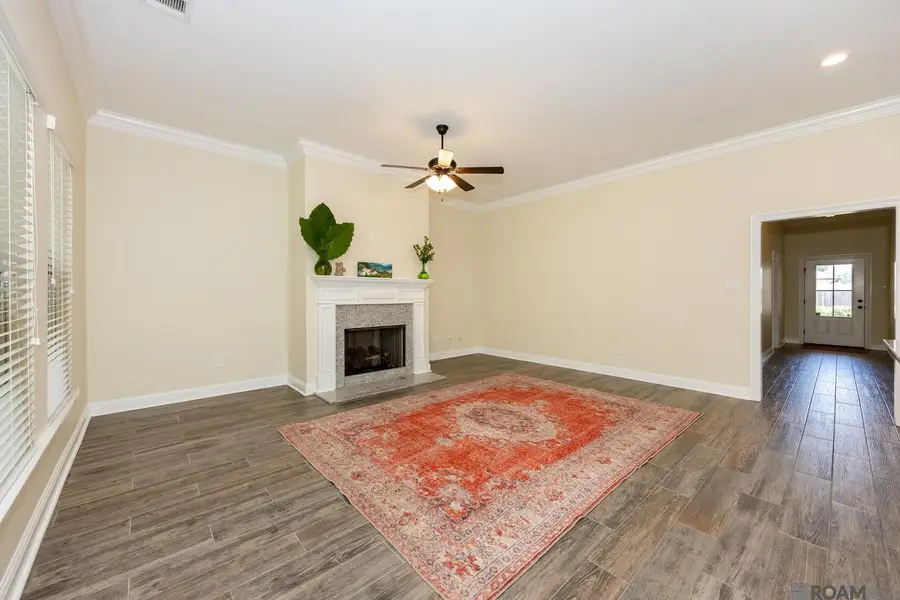 6118 Lake Bend Dr, Baton Rouge, LA 70820 - #2