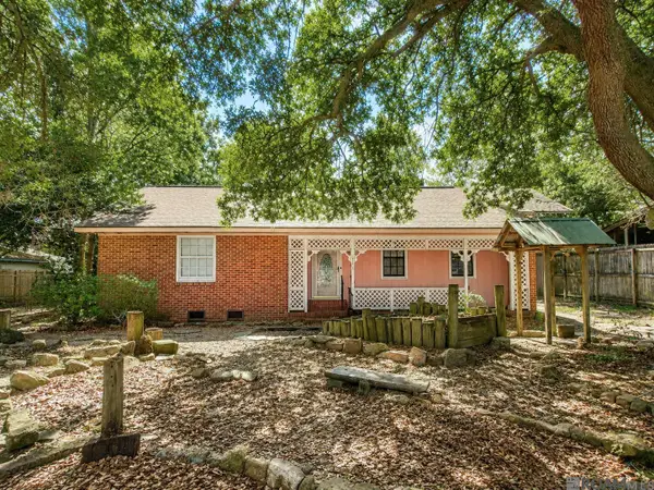 418 Centenary Dr, Baton Rouge, LA 70808