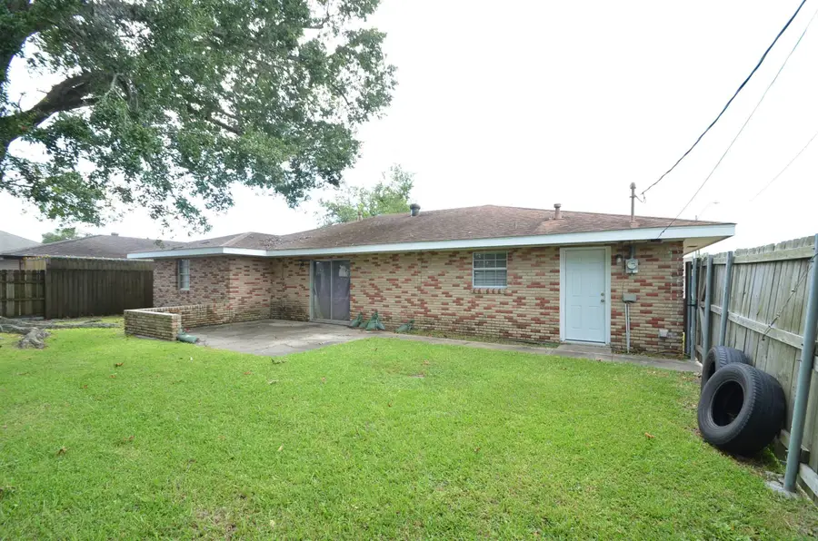 424 Walker Dr, Houma, LA 70364 - #3