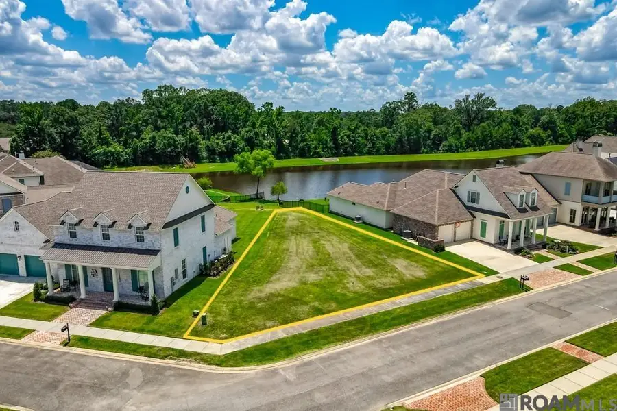 13004 W Waterside Dr, Baton Rouge, LA 70818 - #3