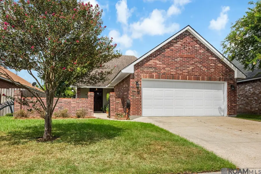 2036 Hunters Way Dr, Baton Rouge, LA 70816 - #2