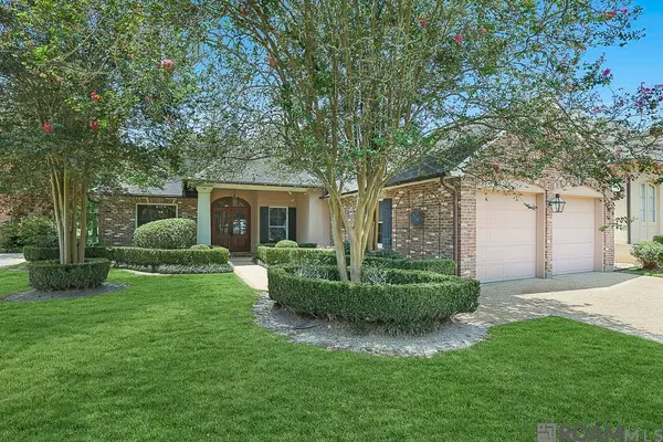 17902 Grand Cypress Creek Ave, Baton Rouge, LA 70810