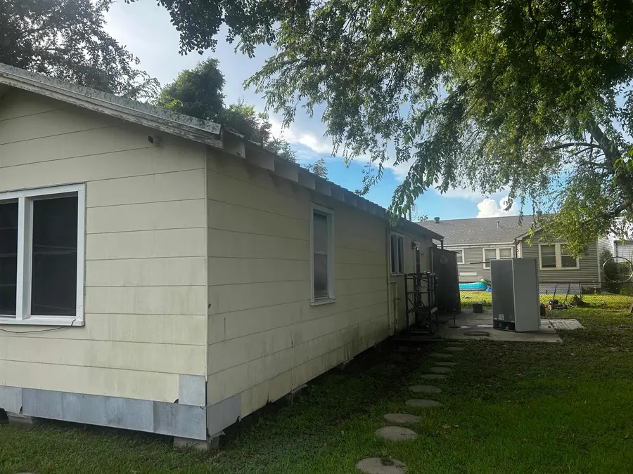623-1/2 Arenz St, Morgan City, LA 70380 - #2